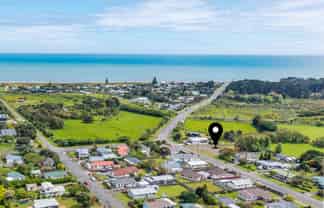 86 Rangiuru Road, Otaki Beach