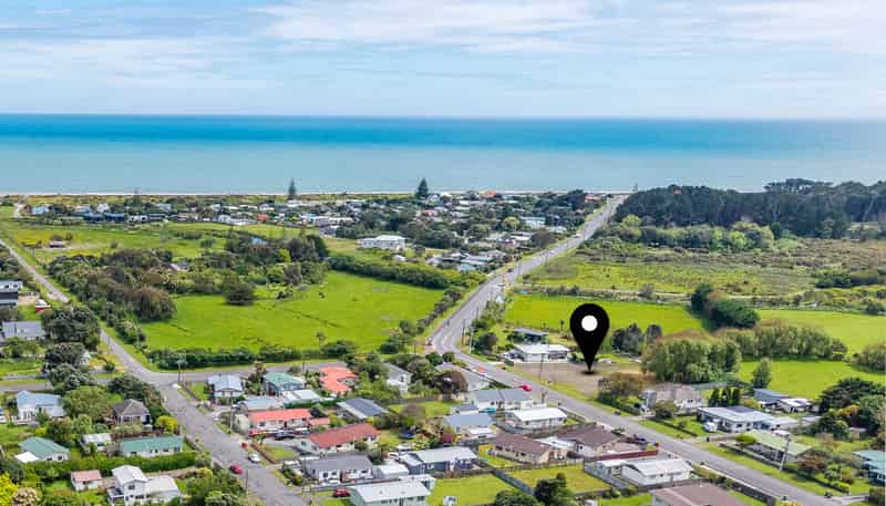 86 Rangiuru Road, Otaki Beach