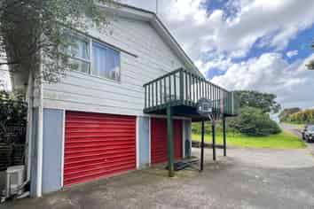 9  Swainston Road, Saint Johns