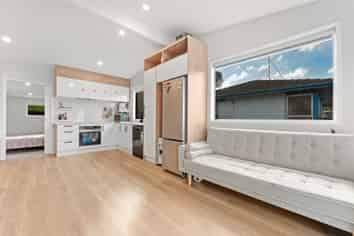 24 Normanton Street, Glenfield