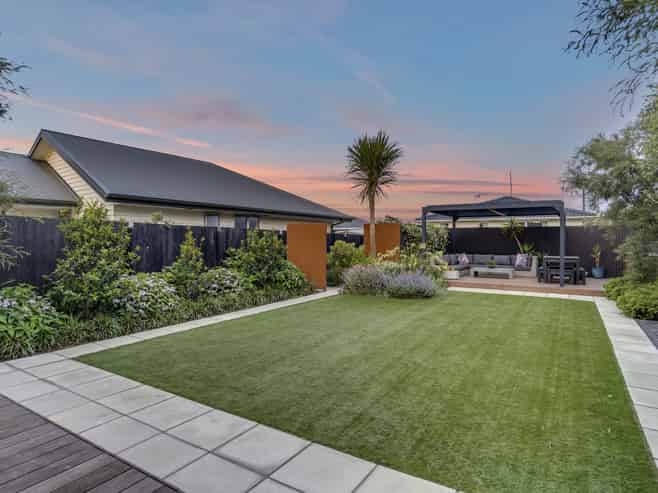 372 Bower Avenue, North New Brighton