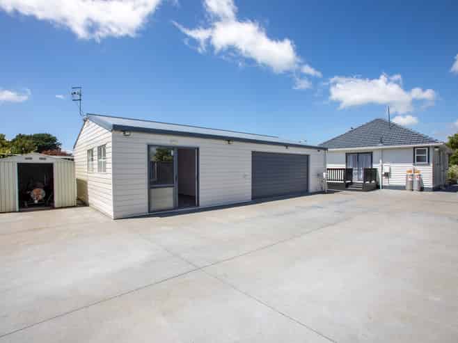 61 Burgoyne Street, Woodville