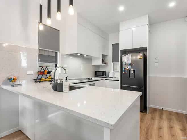 8B Hobart Crescent, Wattle Downs