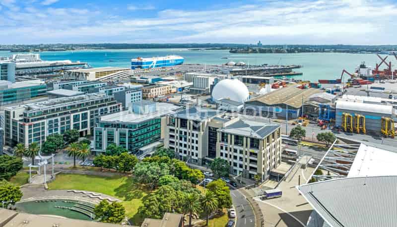 b/32-34 Mahuhu Crescent, Auckland Central