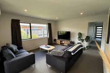 8 Hartford Crescent, Rolleston