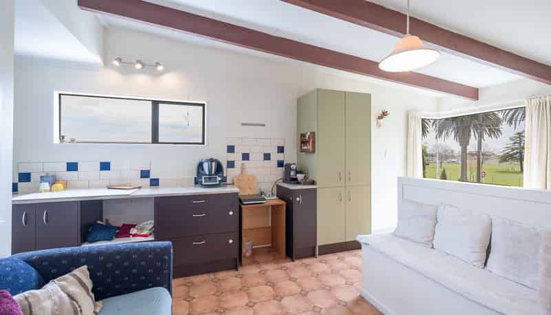 Upstairs/3 Lower Queen Street, Richmond