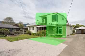 Upstairs/3 Lower Queen Street, Richmond