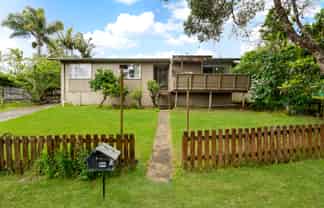 30 Pipitea Place, Massey