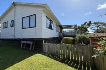 C/227 Wairau Road, Totara Vale