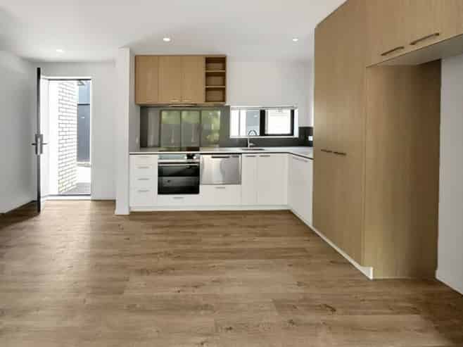 11/24 New Brighton Road, Shirley