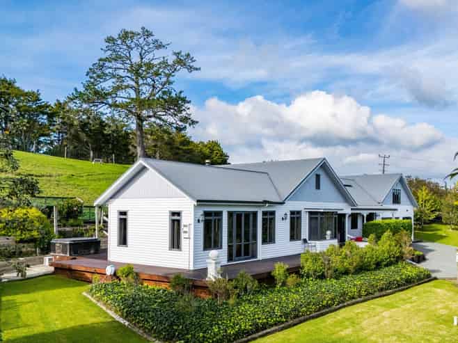 3 Mahurangi East Road, Sandspit