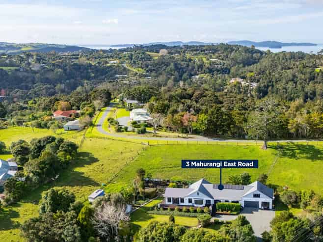 3 Mahurangi East Road, Sandspit