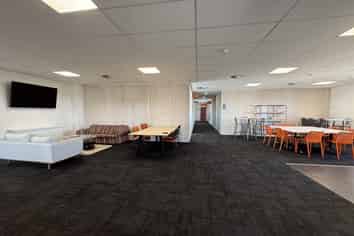 Premium Office in Papamoa
