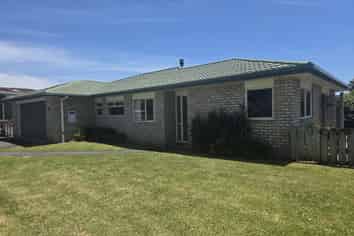 19C  Polley Crescent, Katikati