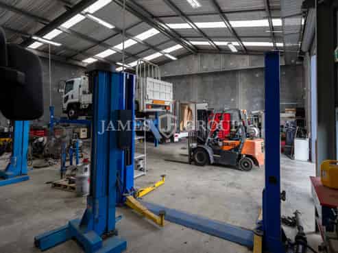 Versatile Pukekohe Warehouse With Secure Yard