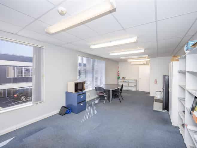 Prime Small Commercial Unit