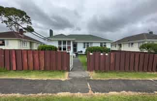 19 Rongomai Road, Otara