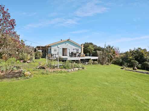 226 Maru Road, Pukeatua