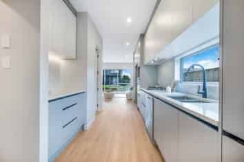 7 Yellow Pear Lane, Drury