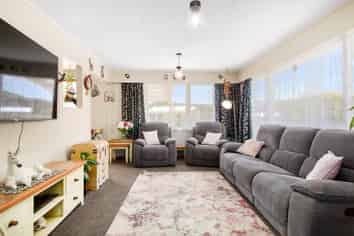 15 Rata Street, Wainuiomata