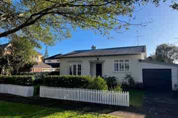 21A Oak Street, Royal Oak