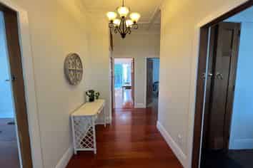 21A Oak Street, Royal Oak