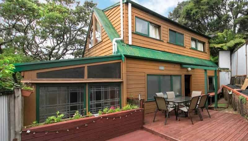 221B Titirangi Road, Titirangi