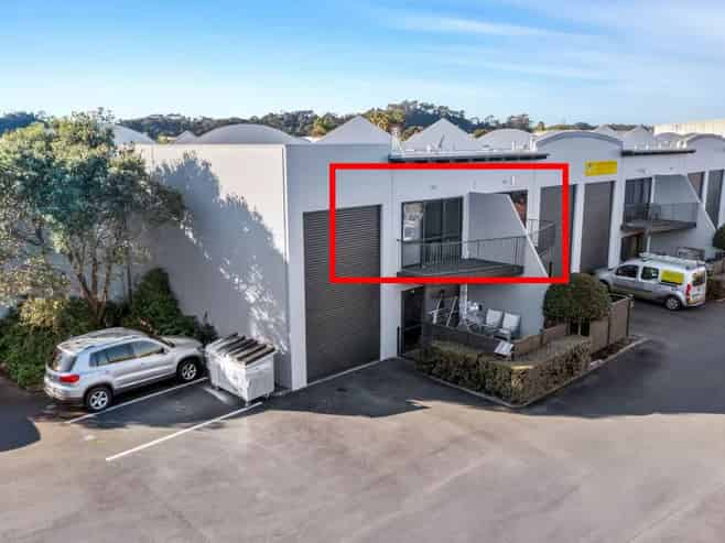 6 Airborne Road, Rosedale
