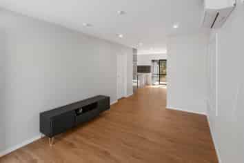 27d Esperanto Road, Papatoetoe