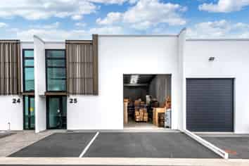 Albany 170sqm industrial for lease