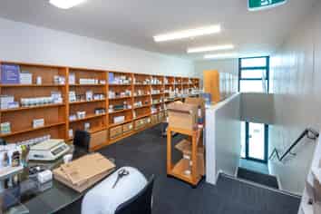 Albany 170sqm industrial for lease