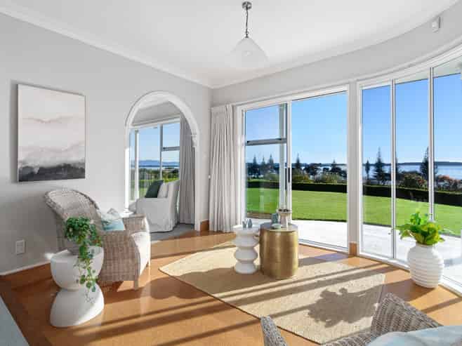 93 Waratah Street, Matua