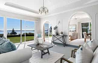 93 Waratah Street, Matua