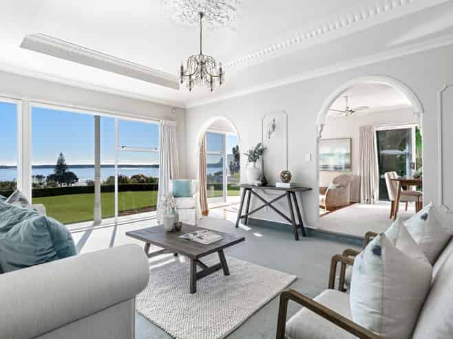 93 Waratah Street, Matua