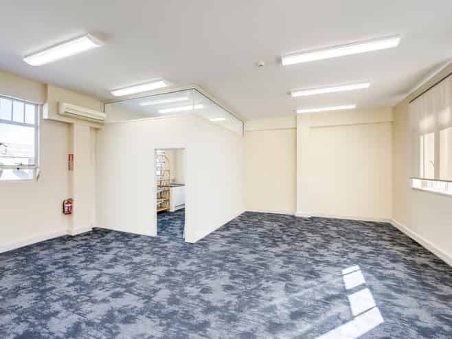 Office in Iconic Bowman Building