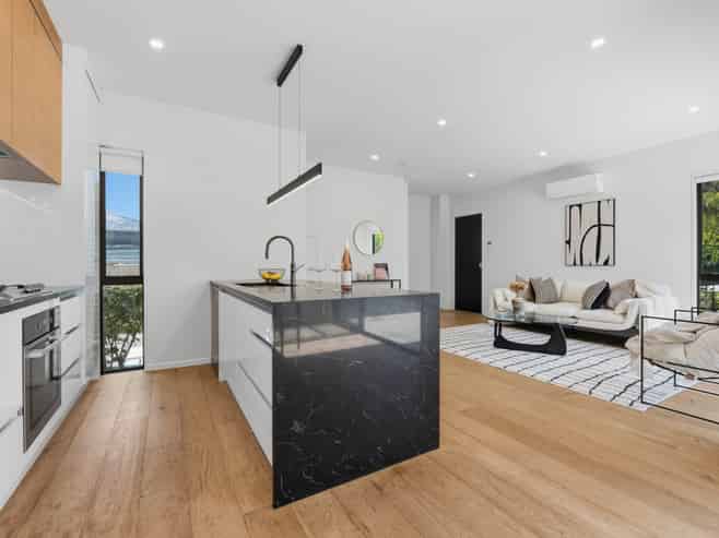 242A St Andrews Road, Epsom