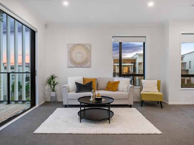 16 Malcolm Calder Road, Hobsonville