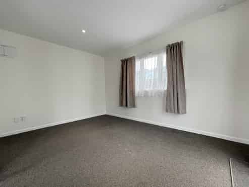 147B The Parade, Island Bay