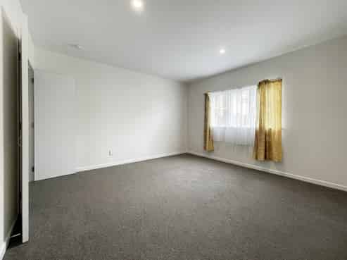 147B The Parade, Island Bay