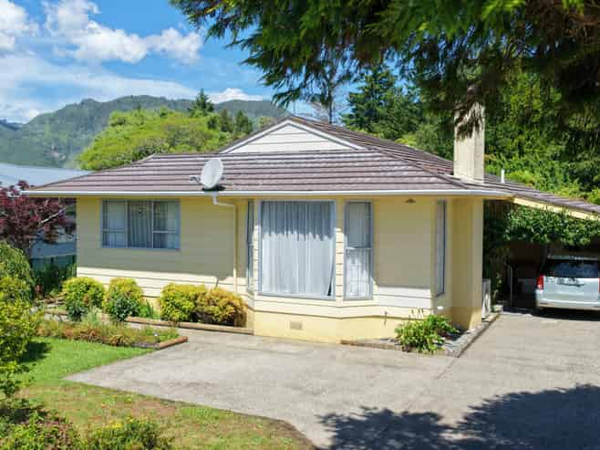 30 Sunbelt Crescent, Takaka