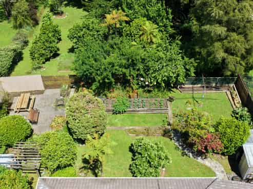 30 Sunbelt Crescent, Takaka