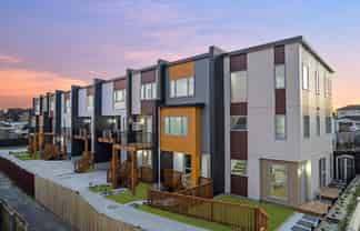 8 Reeves Avenue, Papatoetoe