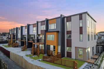 8 Reeves Avenue, Papatoetoe