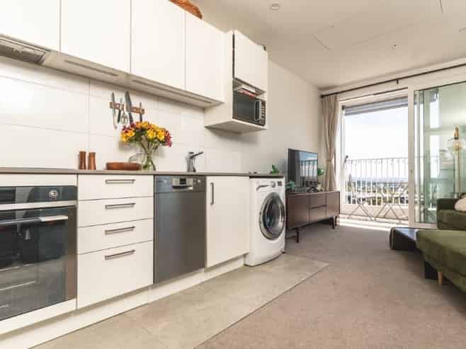 201/11 Akepiro St, Mount Eden