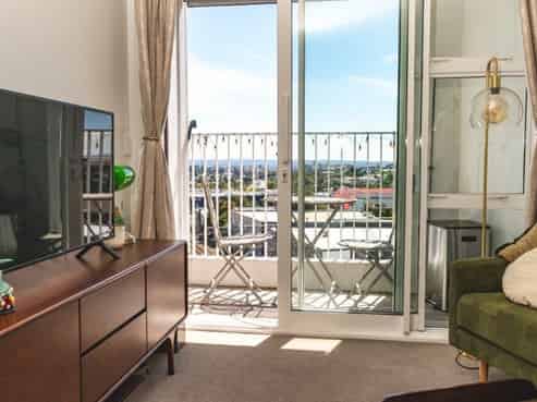 201/11 Akepiro St, Mount Eden