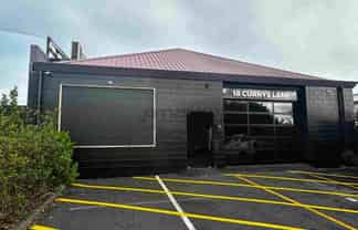 High-Profile Showroom – Wairau Valley