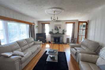 35 Hadfield Cresent, College Estate