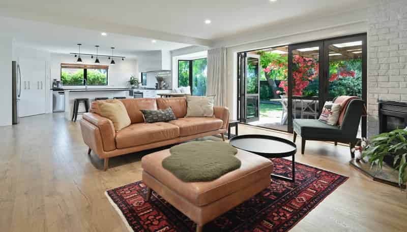 49 James Cook Street, Havelock North