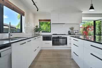 49 James Cook Street, Havelock North