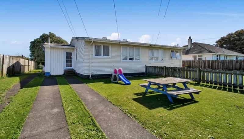 22 Acourt Street, Hawera